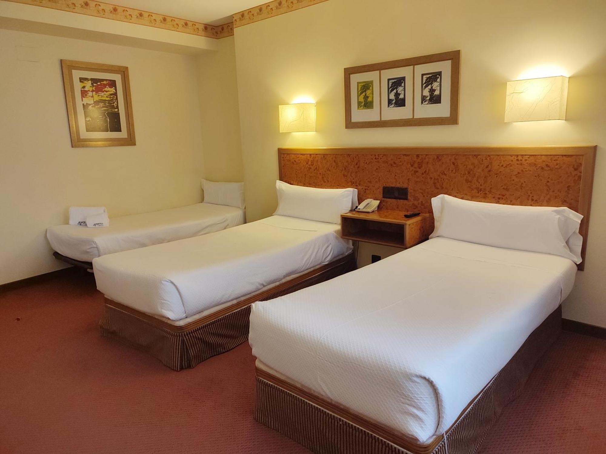 Hotel Sercotel Cuatro Postes Ávila Extérieur photo