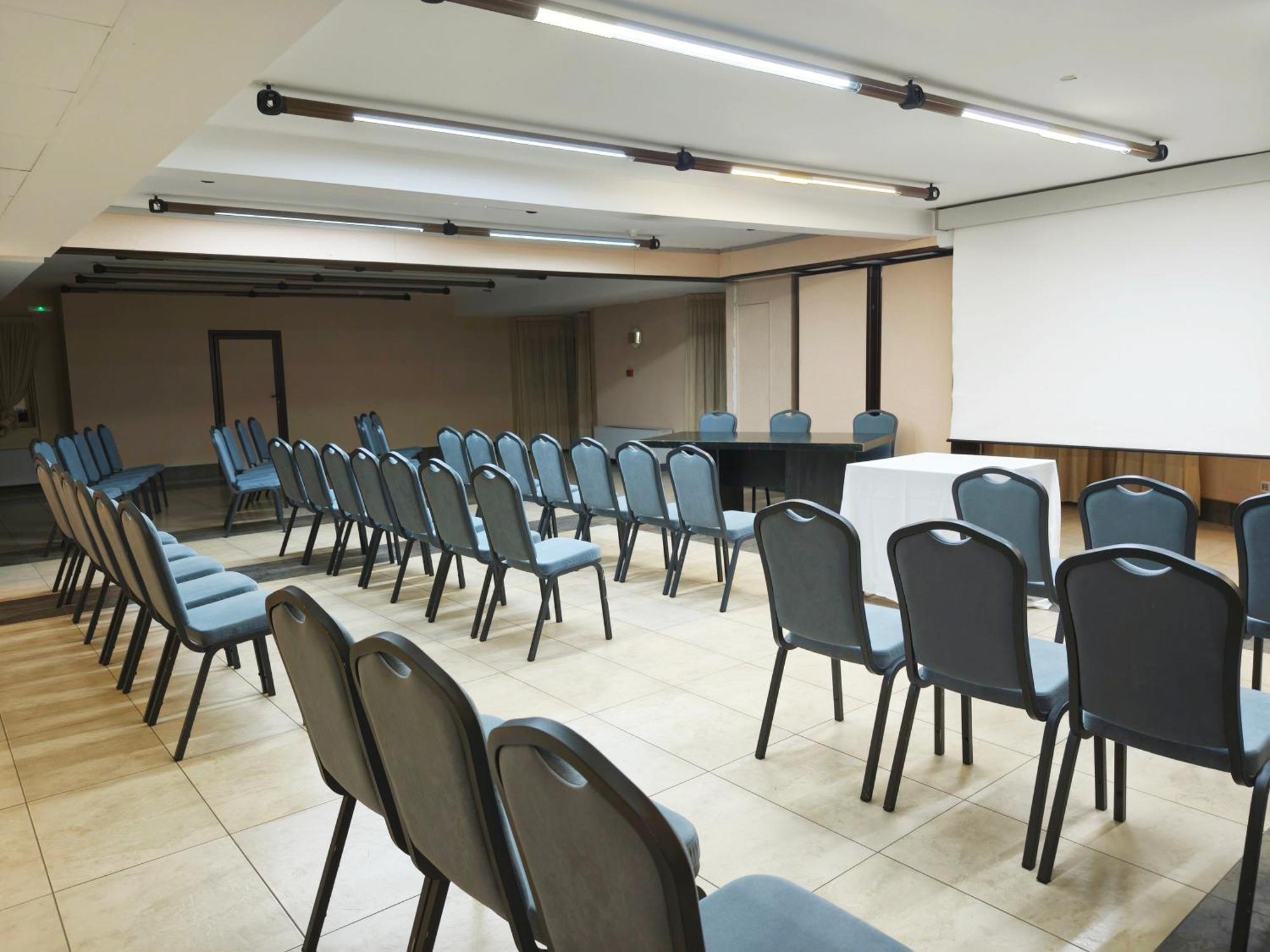 Hotel Sercotel Cuatro Postes Ávila Extérieur photo