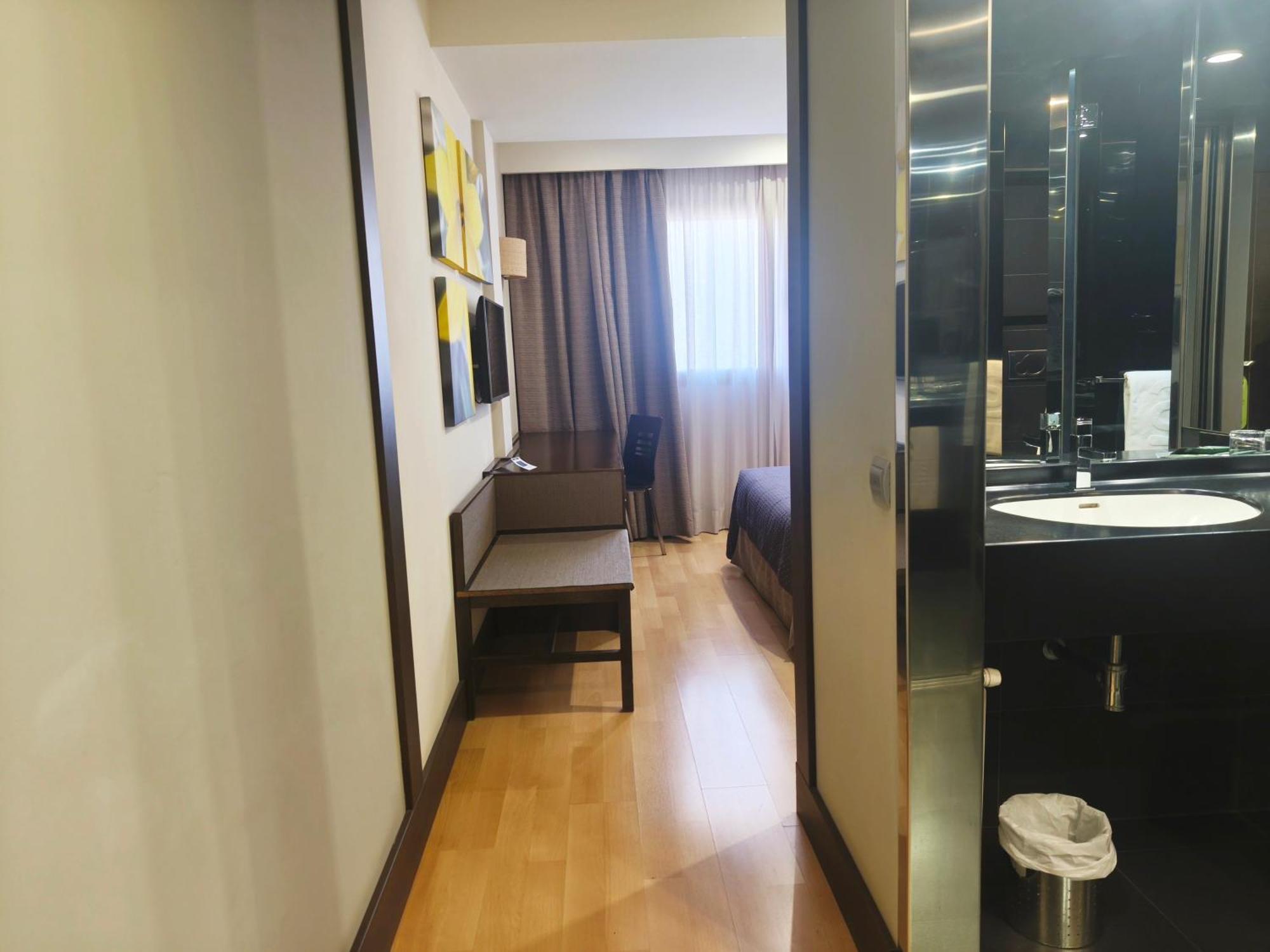 Hotel Sercotel Cuatro Postes Ávila Extérieur photo